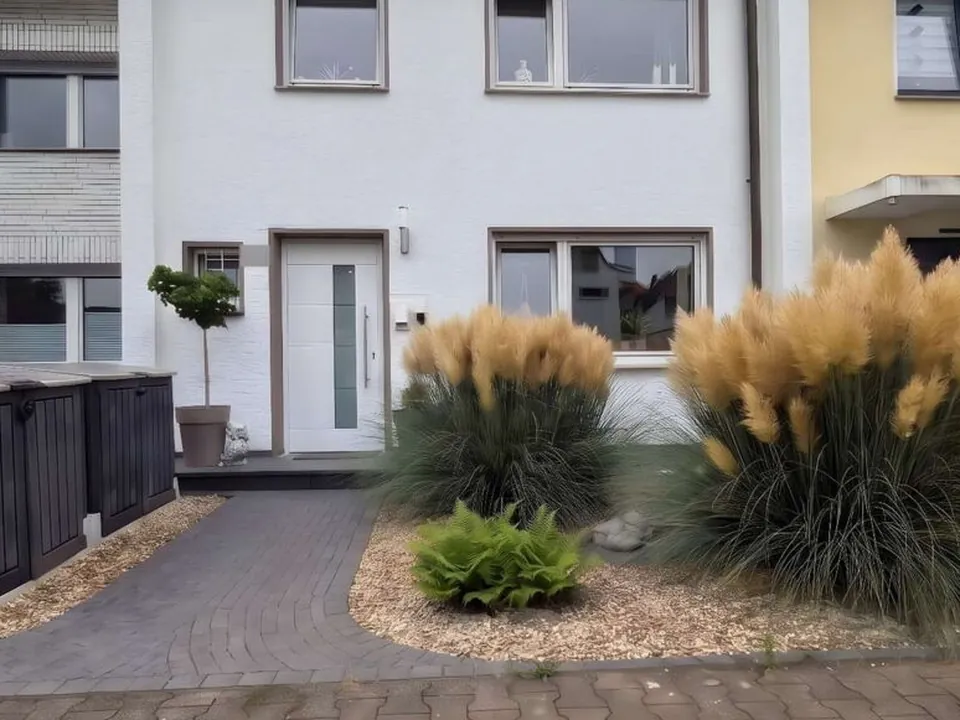 Renoviertes Reihenmittelhaus in Gladbeck-Zweckel mit Vorgarten